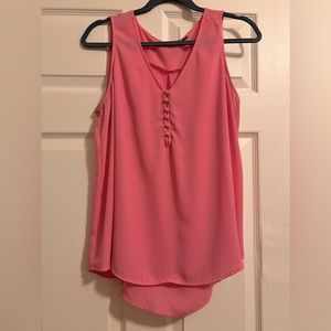 Sleeveless pink top